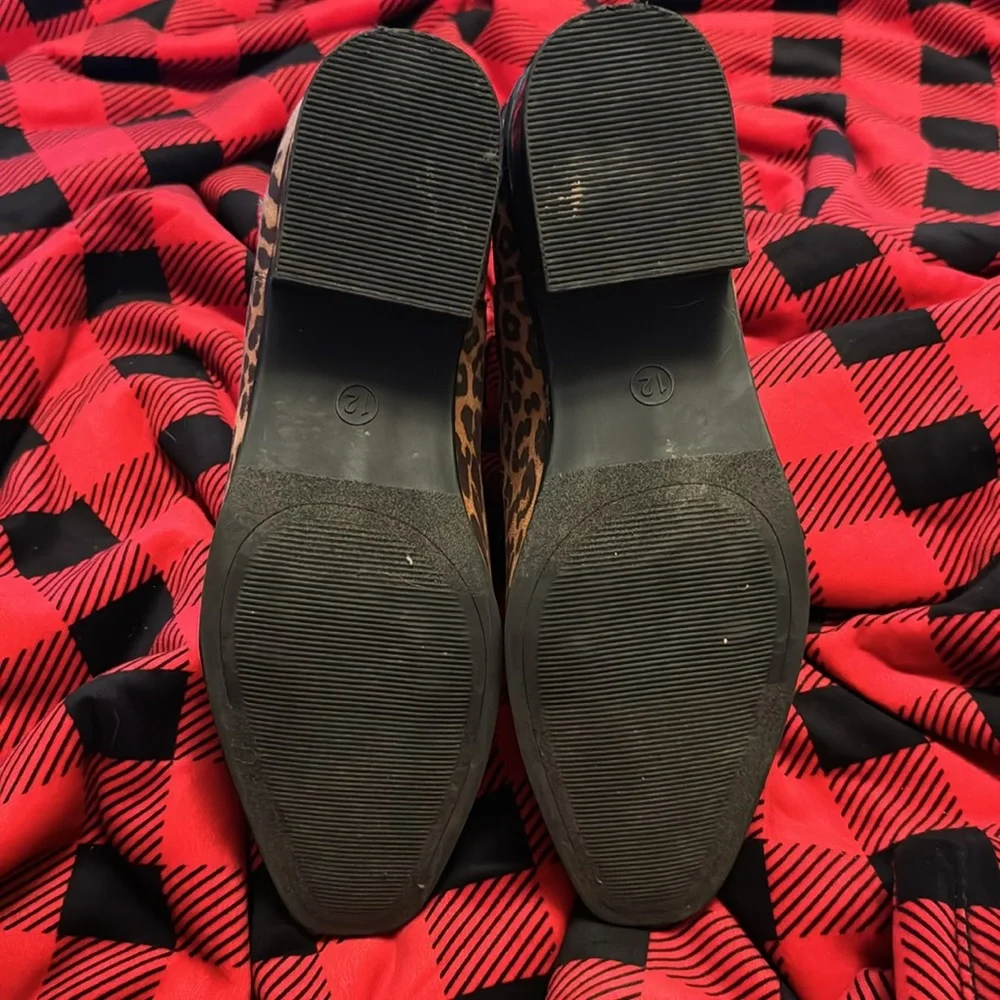 Worn twice womens leopard low heel booties - Picture 2 of 3